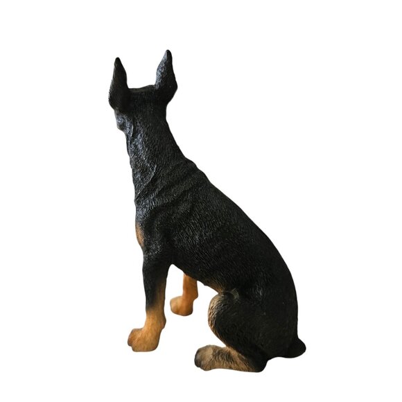 Vintage Hand-Painted Doberman Pinscher Figurine – Boxed NOS - Picture 4 of 8